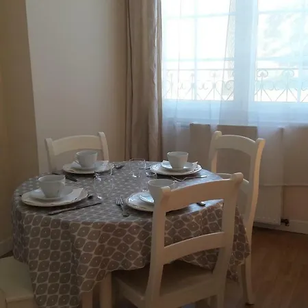 Chateau D'humieres *