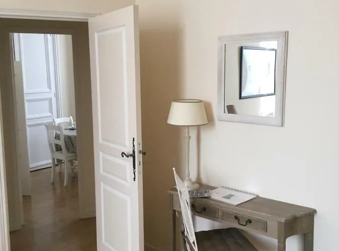 Chateau D'humieres *